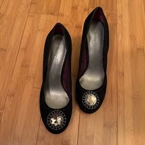 Lindsay Phillips Alex Black Velvet/Suede Heels